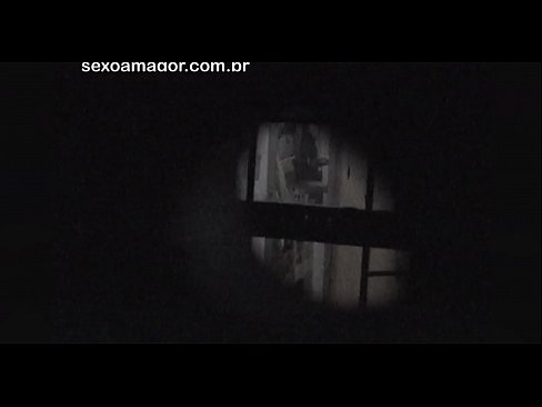 ❤️ Blondie bliver hemmeligt videooptaget af en voyeur fra nabolaget gemt bag hule mursten Fucking video at da.hdpornpics.ru ❌️