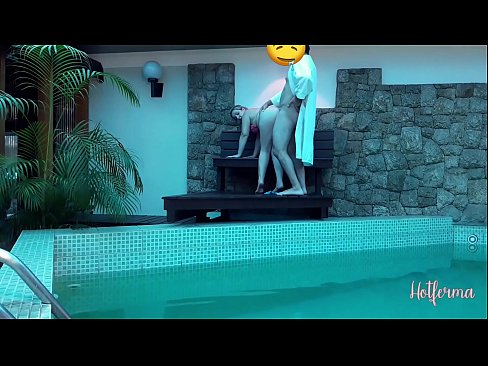 ❤️ Chef inviterer stuepige til poolen, men kunne ikke modstå en hot Fucking video at da.hdpornpics.ru ❌️
