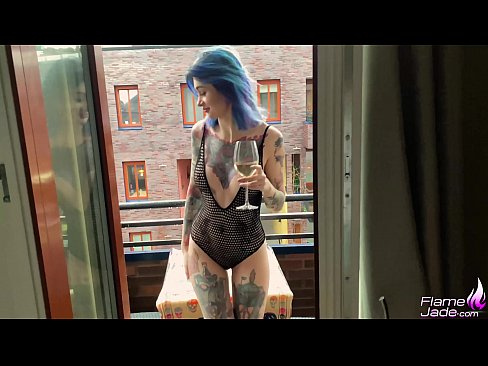 ❤️ Kæmpe pige suger med en sut og knepper lidenskabeligt under åben himmel Fucking video at da.hdpornpics.ru ❌️
